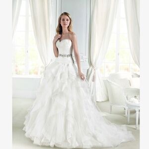👰‍♀️👰‍♀️La Sposa Wedding Dress💌💌